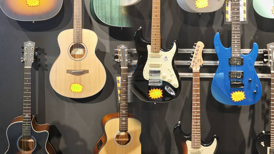 Acoustic vs Electric Guitar: Which Should You Learn First?