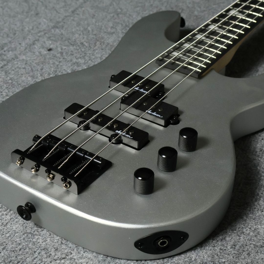 Short Scale Bass