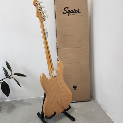 Squier by Fender Classic Vibe 70s Jazz 4 String Bass Guitar, Maple FB - Natural