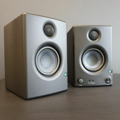 PreSonus Eris E3.5 3.5 inch Powered Studio Monitor with Isolation Pads 1 Pair ( E 3.5 / E35 )
