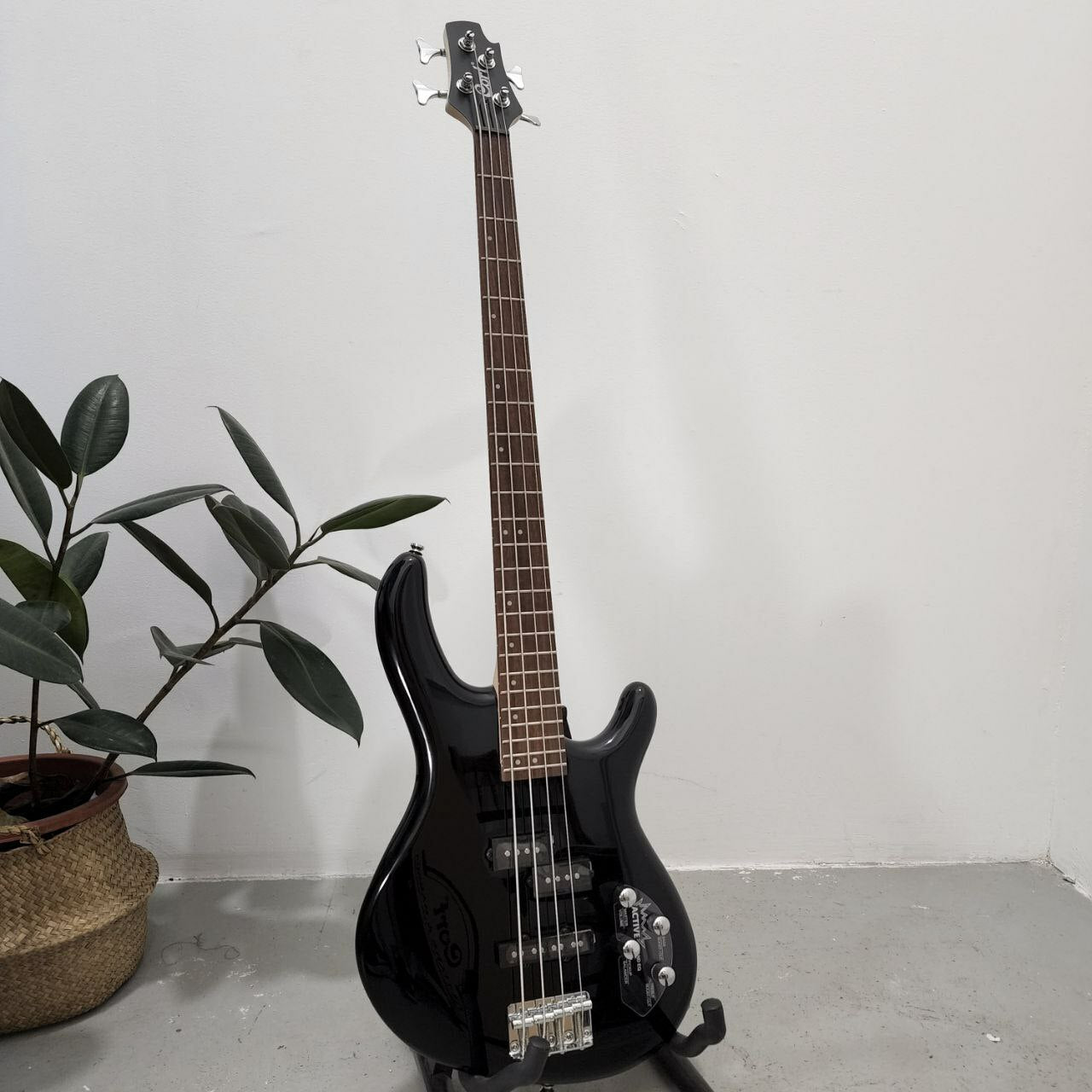 Cort Action Plus 4 string Electric Bass Guitar with Bag - Black