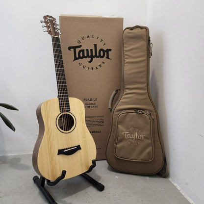 Taylor Baby Taylor BT1 3/4 Dreadnought Acoustic Guitar With Gig Bag, 36inch (BT 1 / BT-1)