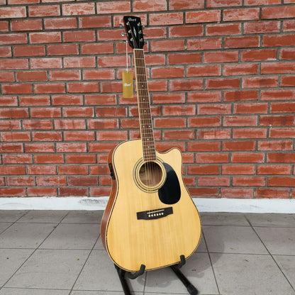 Cort AD880CE Spruce Top Dreadnought Cutaway Pickup EQ Acoustic Guitar (AD880E / AD 880 / AD-880E)