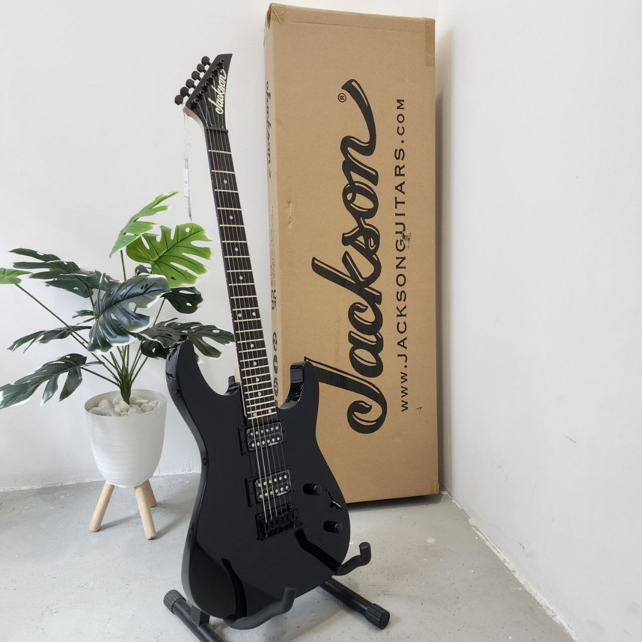 Jackson JS12 Dinky HH Electric Guitar, Amaranth FB - Gloss Black