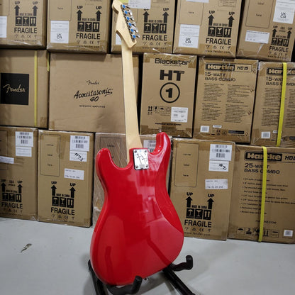 SQUIER MM Stratocaster with Single-Coil (SSS) Pick Up Hardtail Electric Guitar, Laurel FB, Red