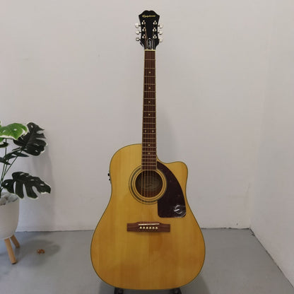 Epiphone J-45 EC Studio Acoustic-Electric Guitar with Fishman pick-up - Natural (J45 / J45EC / J-45-EC / EE2S-NA-NH1 )