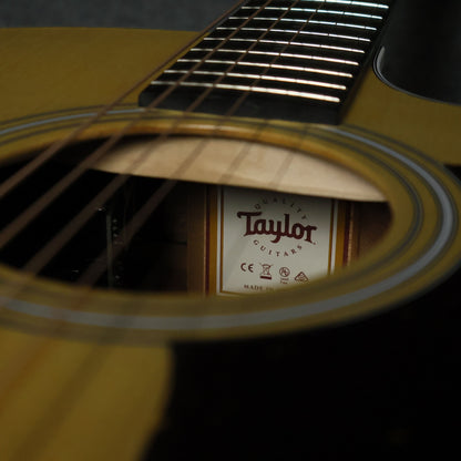 Taylor 214ce-K Koa Grand Auditorium with Cutaway Acoustic-Electric Guitar with Bag ( 214-CE / 214CE-K )