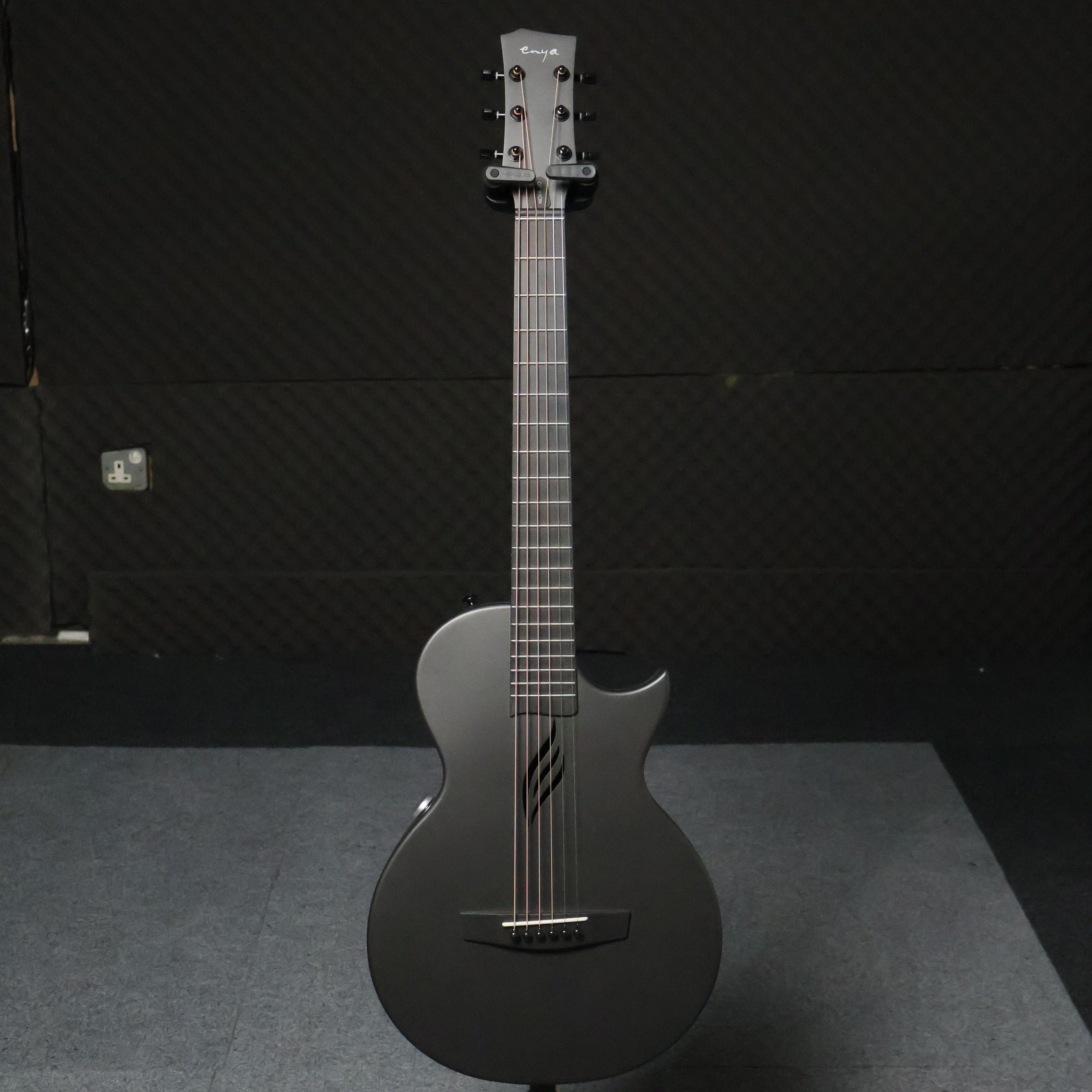 Enya Nova Go SP1 Acoustic-Electric Guitar with EQ Travel Size