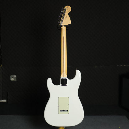 Fender Japan Sham Kamikaze Signature Reverse Headstock SSS Stratocaster Electric Guitar , Rosewood FB - Arctic White