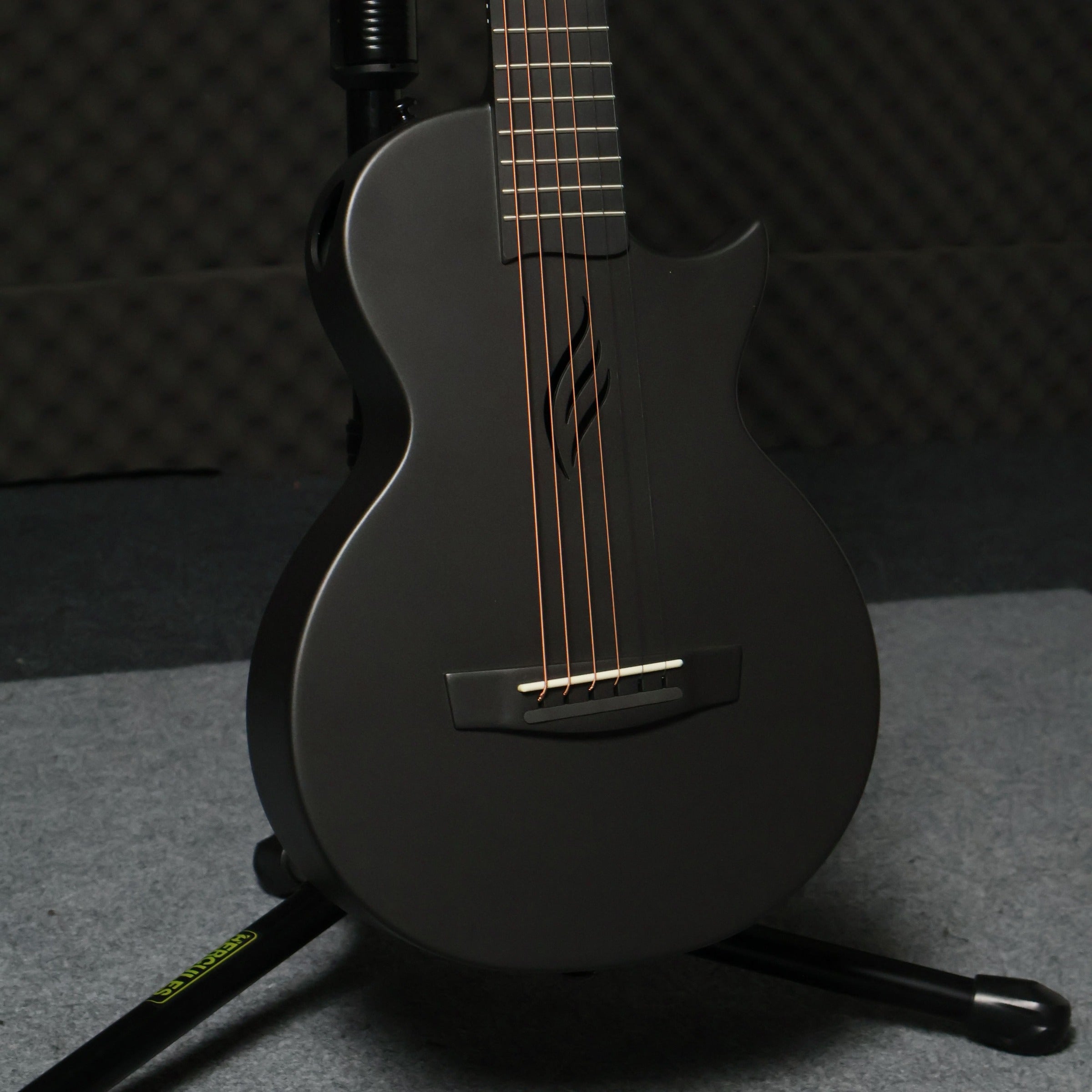 Enya Nova Go Mini Acoustic Guitar 32 inch (1/4) - Black