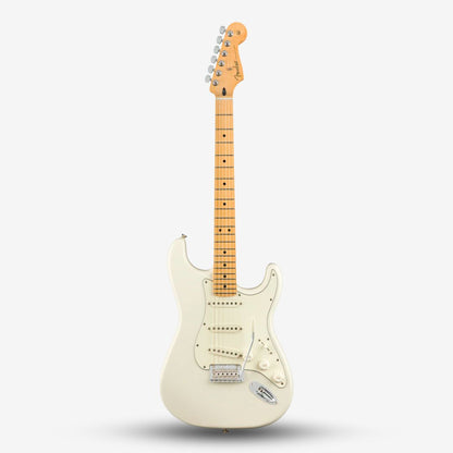 FENDER Player Single-Coil (SSS) Pick Up with Tremolo Stratocaster Electric Guitar, Maple FB, Polar White