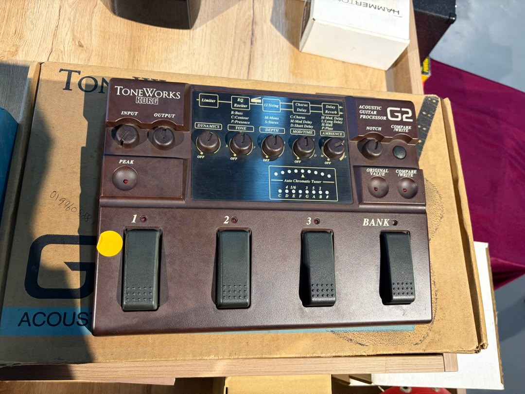 Korg G2 Acoustic Guitar Processor - (B-STOCK)