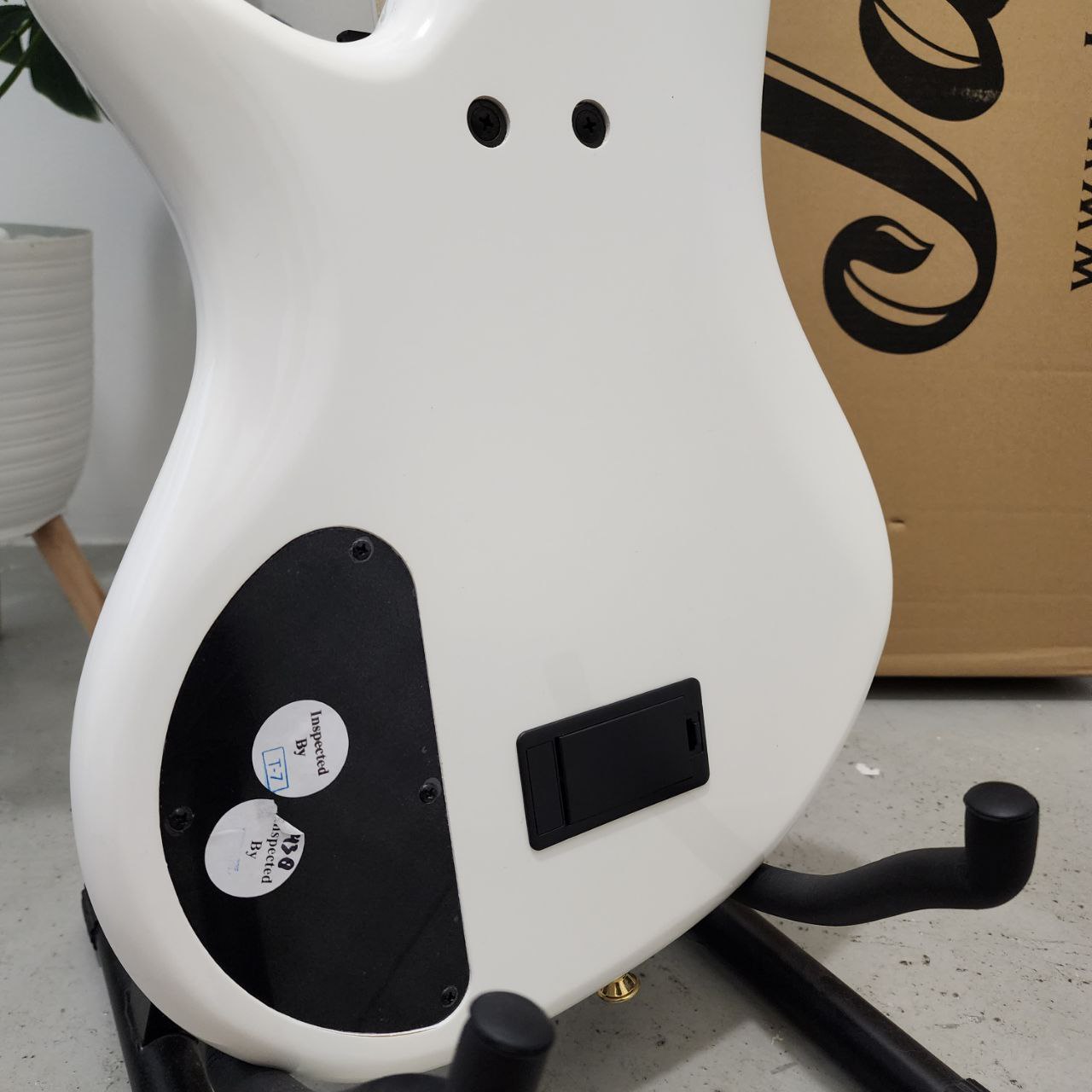 ギター 's effects BOR - White BARROS Electric Guitar Strat Shape - Arctic White - Oosthavens Music