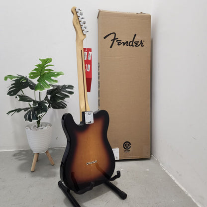 FENDER Player Single-Coil Pick Up Telecaster Electric Guitar, Maple Fretboard , 3-Tone Sunburst