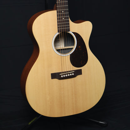 MARTIN GPC-X2E Grand Performance MAHOGANY, Solid Sitka Spruce Top Acoustic-Electric Guitar w/ Fishman MX ( GPCX2E GPC )