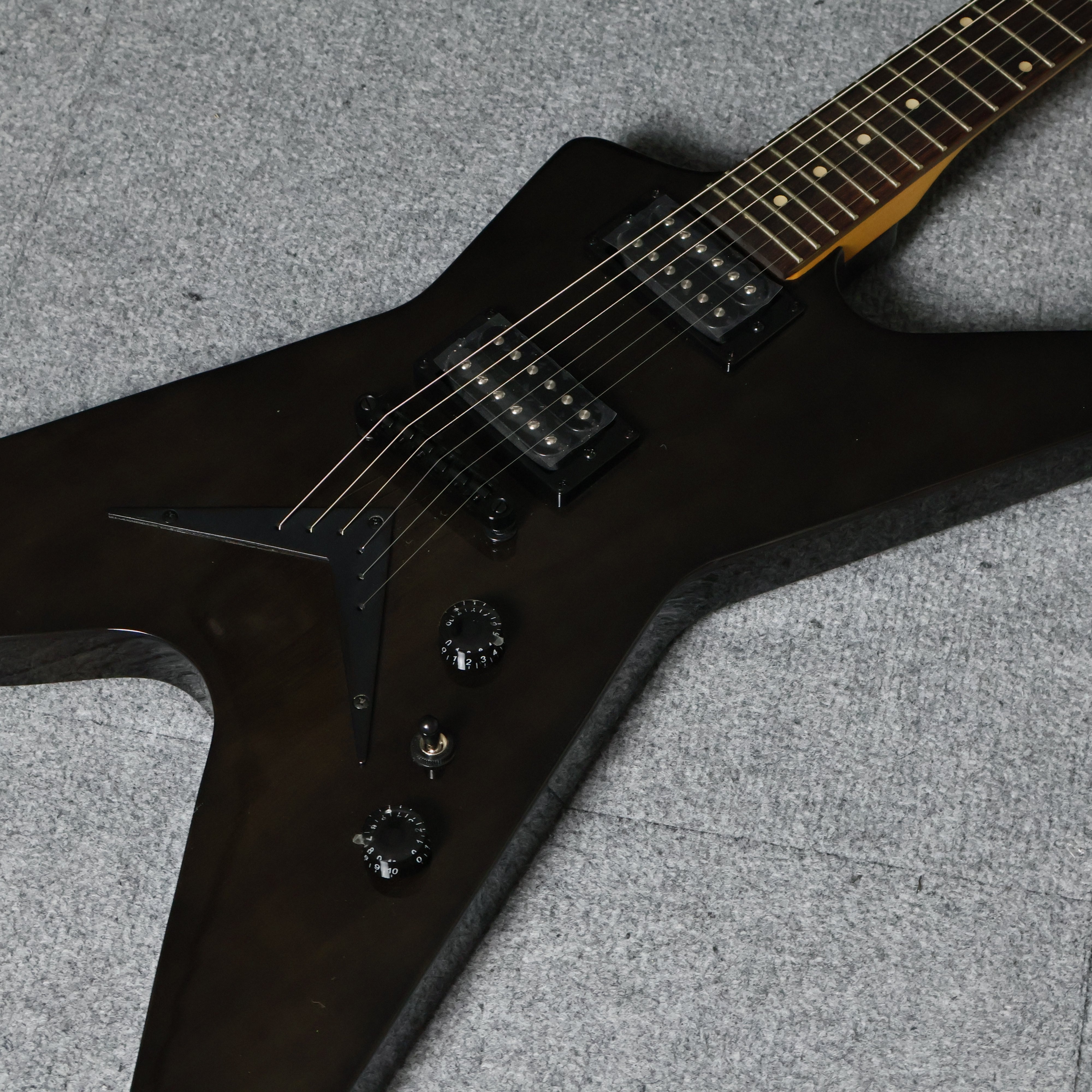 Dean ML XM Humbucker Electric Guitar, Rosewood FB, Trans Black