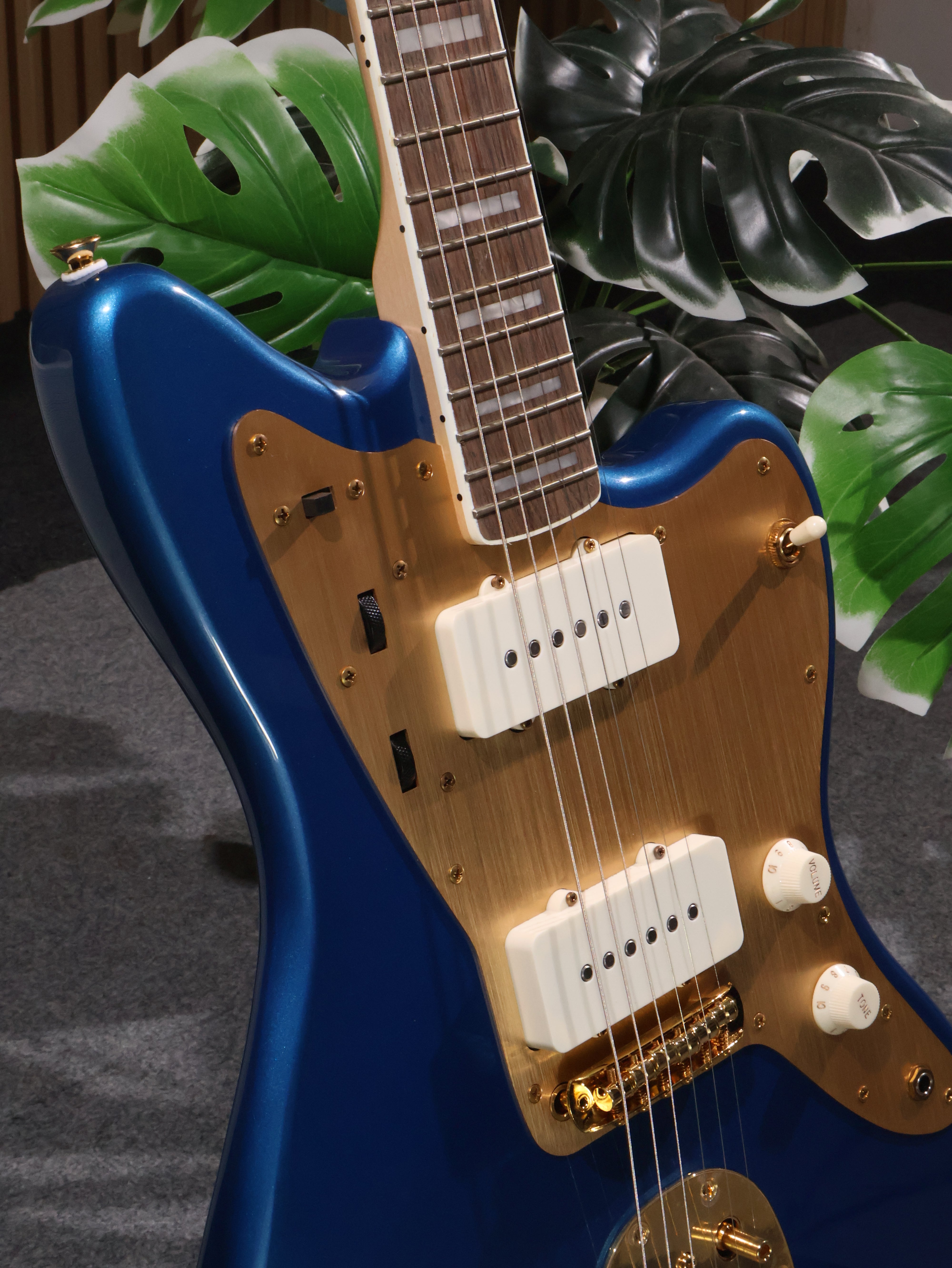 Squier 40th Anniversary Gold Edition Jazzmaster Electric Guitar