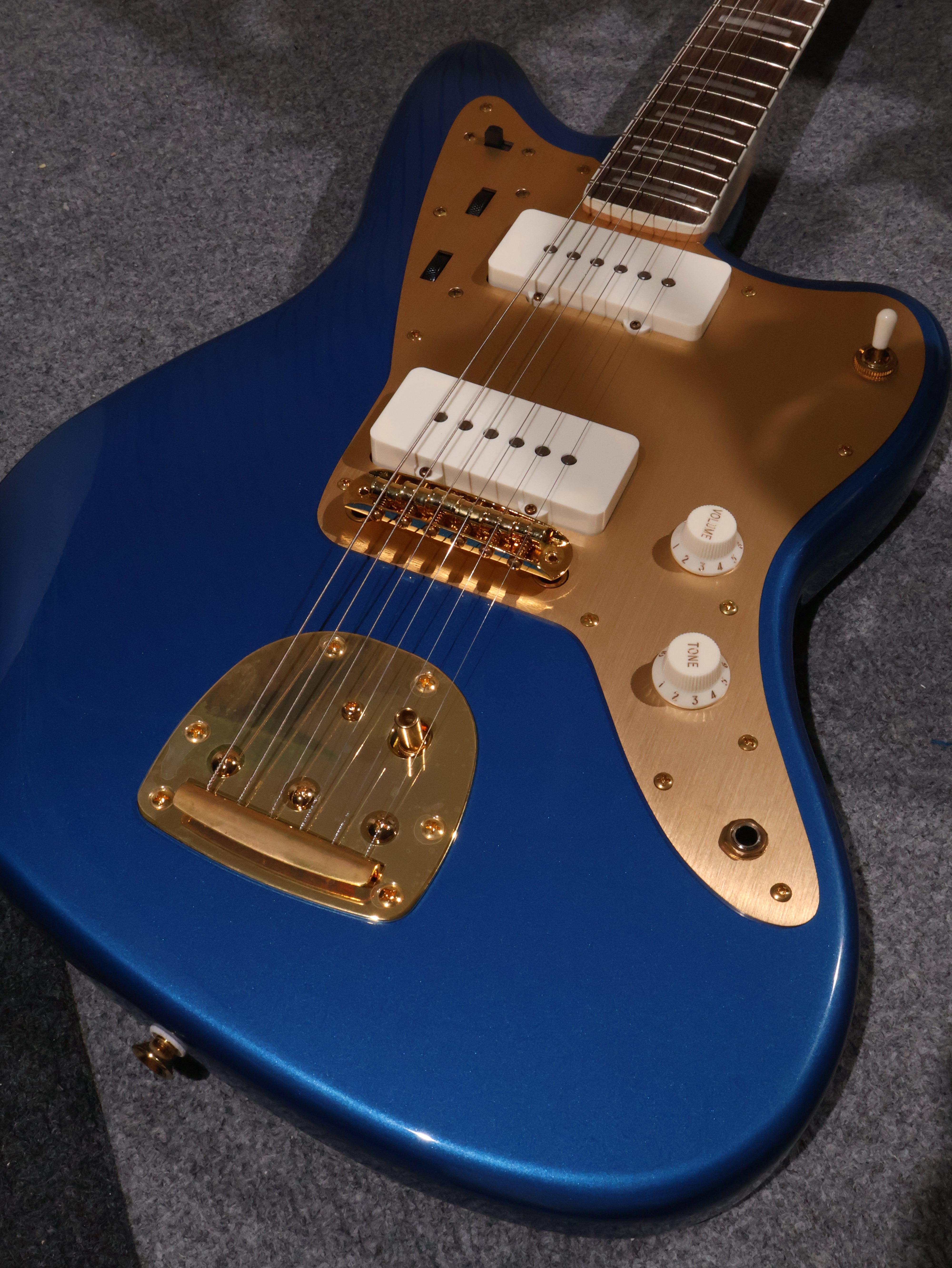 Squier 40th Anniversary Gold Edition Jazzmaster Electric Guitar