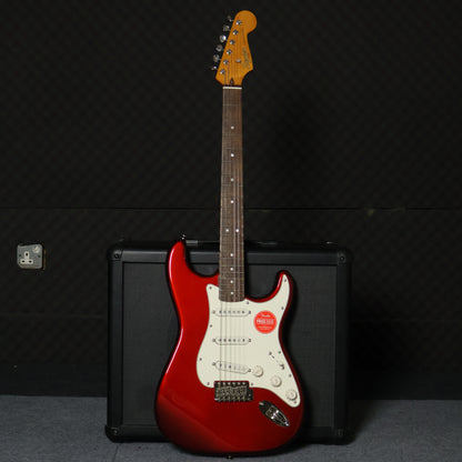 Squier by Fender Classic Vibe 60s Stratocaster (SSS) Electric Guitar wIth Tremolo, Laurel FB, Candy Apple Red ( CV60S )