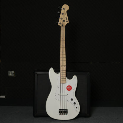 Squier Sonic Bronco 4 String Bass Guitar with White Pickguard, Maple FB - Arctic White