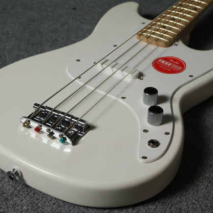 Squier Sonic Bronco 4 String Bass Guitar with White Pickguard, Maple FB - Arctic White