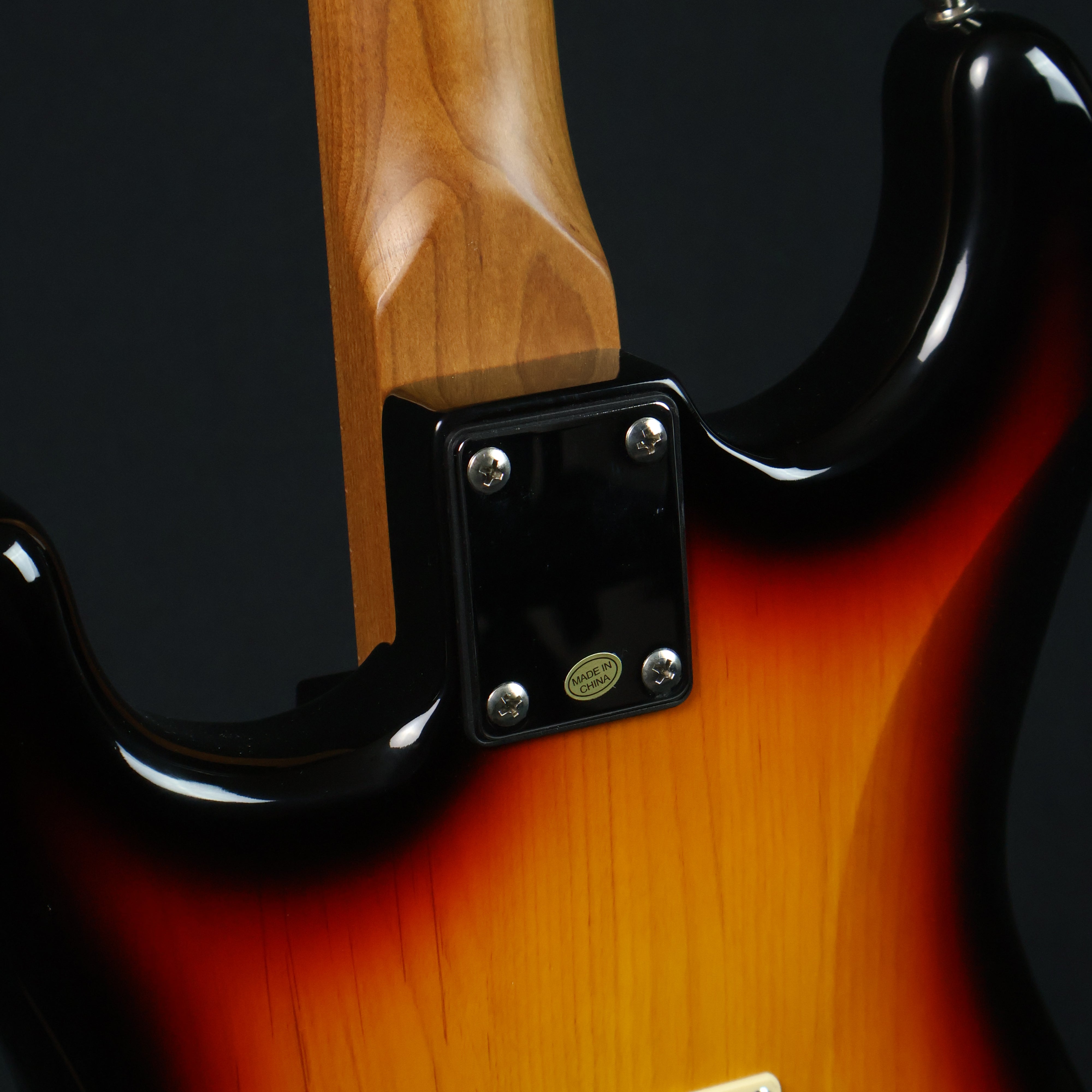 Bacchus BST-2-RSM/M Roasted Maple Fretboard, Stratocaster