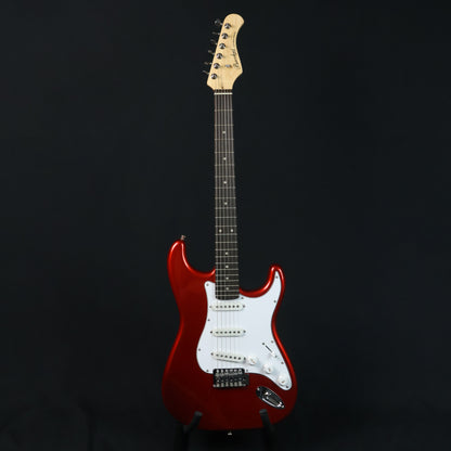 Bacchus BST-1R Universe Series Rosewood Fretboard, Stratocaster Electric Guitar w/ Bacchus SSS Pickups - Candy Apple Red