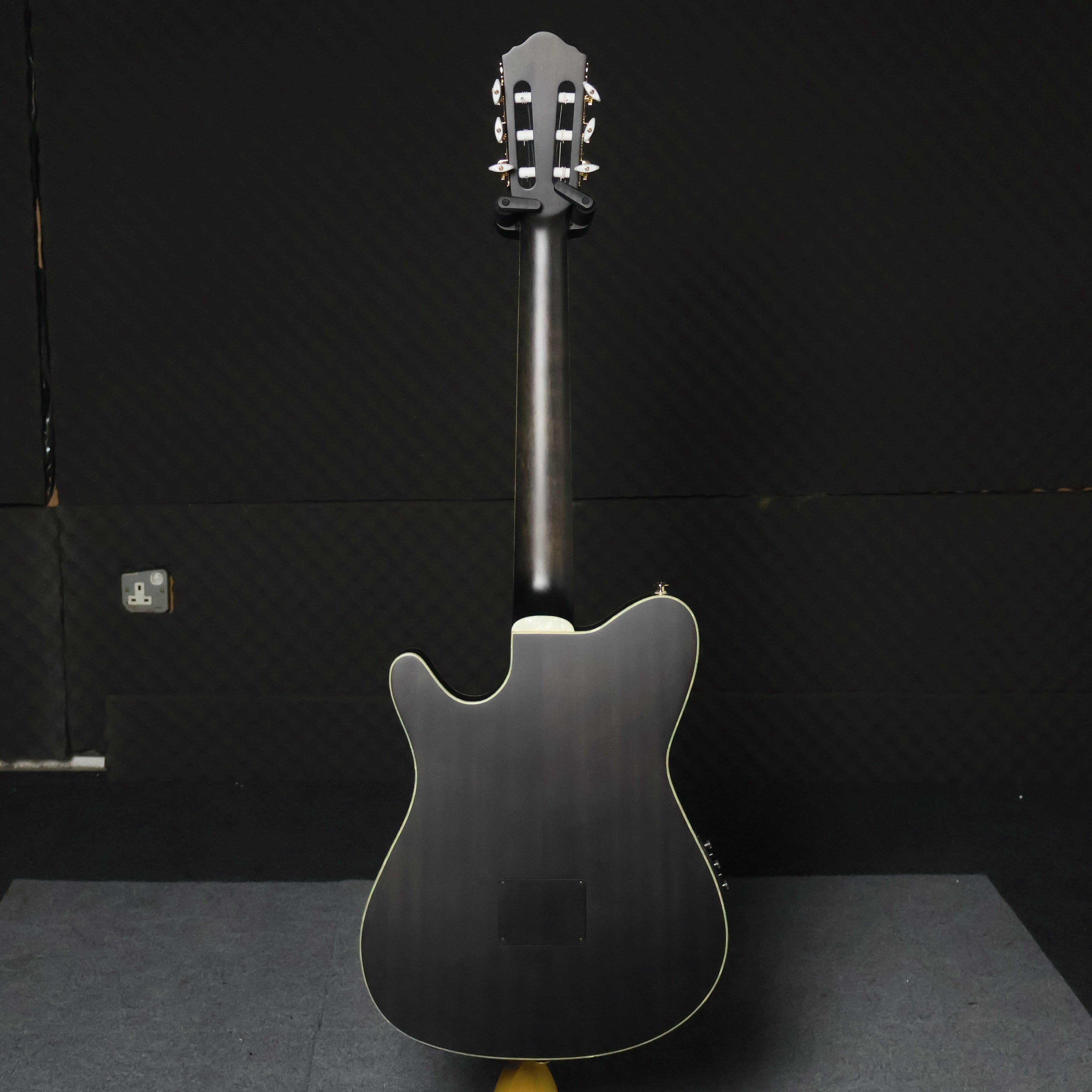 Ibanez TOD10N（Tim Henson シグネチャー / ナイロン） IBANEZ TOD10N-TKF Tim Henson Signature Model ナイロン弦 エレガット