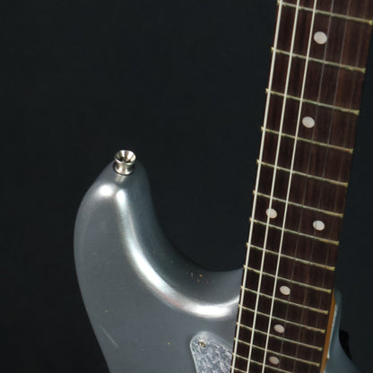 SQOE SEST700, Glitter Super Stratocaster HSS Electric Guitar with Alter Switch - Silver ( SEST-700 / SEST / SEST700-SV )