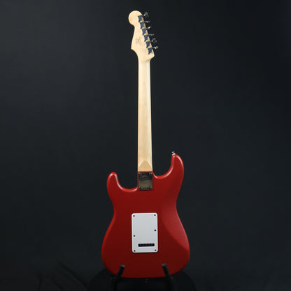 Squier Debut Series SSS Stratocaster Electric Guitar, Laurel FB - Dakota Red