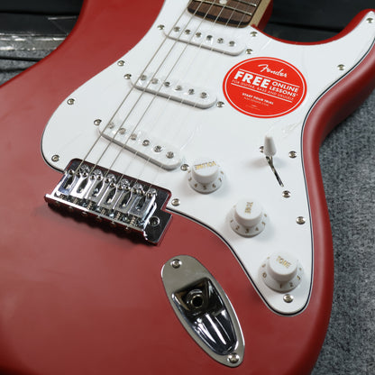 Squier Debut Series SSS Stratocaster Electric Guitar, Laurel FB - Dakota Red