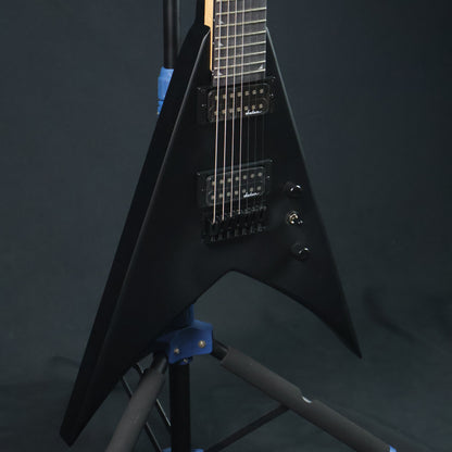 Jackson JS Series King V JS22-7 KV HT 7-String Electric Guitar, Amaranth FB - Satin Black ( JS-22 / JS 22 )