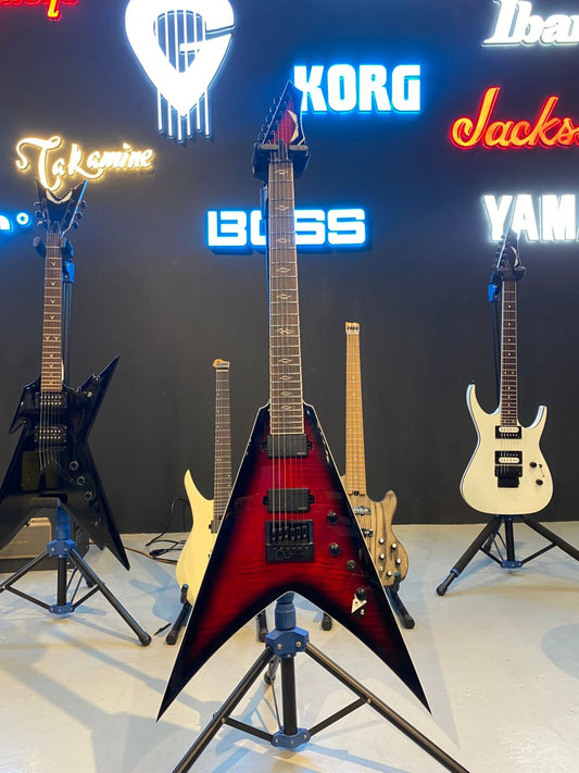Dean Vengeance Select Evertune Fluence – Black Cherry Burst (BCB) / VEN SEL ET FL BCB (B-STOCK)