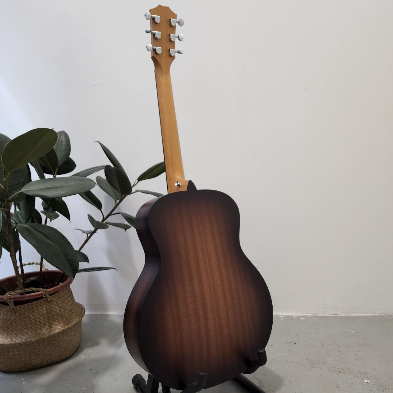 Taylor GS Mini-e SEB Acoustic Electric Guitar, Shaded Edge Burst