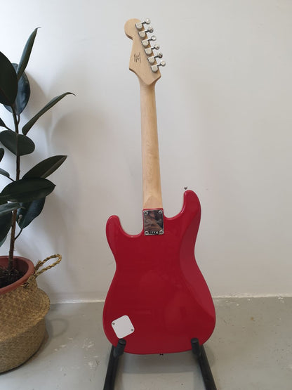 FENDER Squier Mini Stratocaster Electric Guitar, Laurel FB, Dakota Red (F03-037-0121-554)