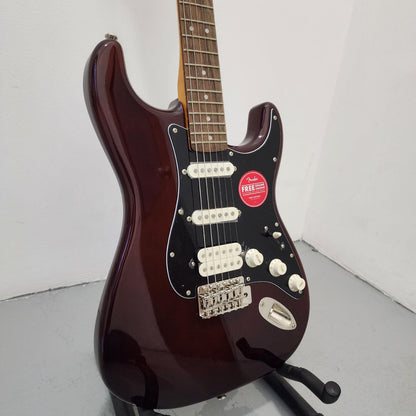 Squier Classic Vibe 70s Stratocaster HSS Electric Guitar with Tremolo, Laurel FB - Walnut