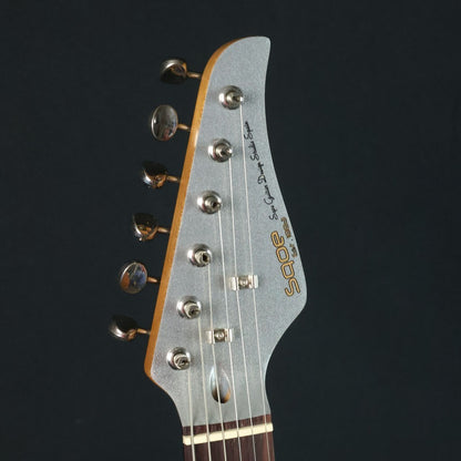 SQOE SEST700, Glitter Super Stratocaster HSS Electric Guitar with Alter Switch - Silver ( SEST-700 / SEST / SEST700-SV )