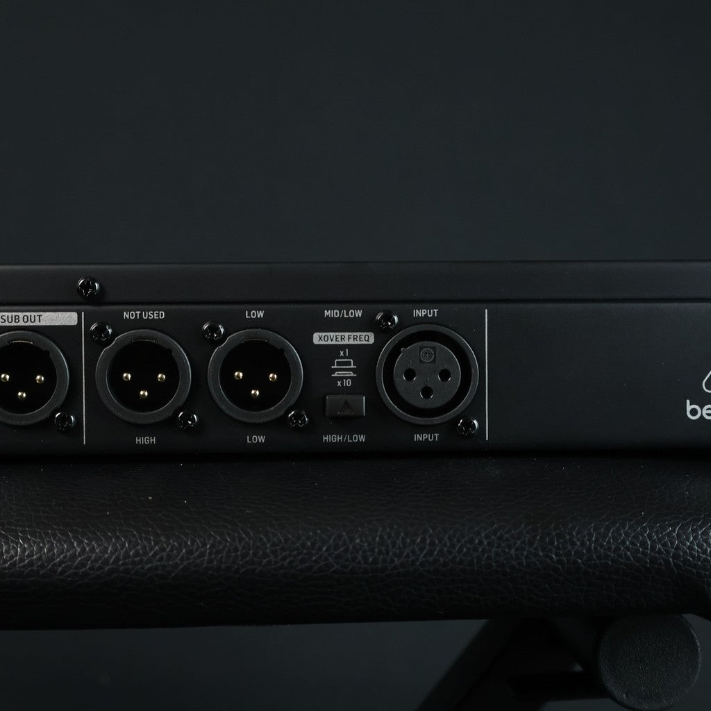Behringer Super-X Pro CX2310 V2 Stereo 2-way / Mono 3-way